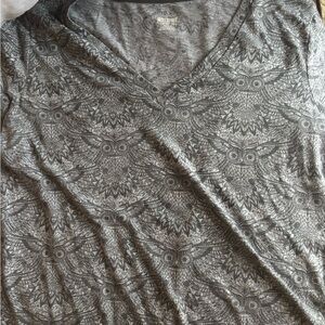 Mossimo Supply Co. Black and Gray Graphic Short Sleeve Blouse